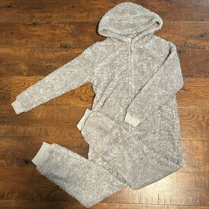 Cat & jack gray soft fluffy pajama size L 10/12